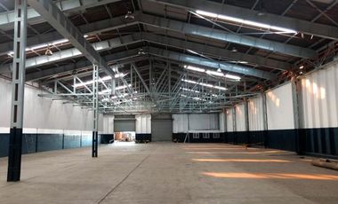 Depósito en Hurlingham