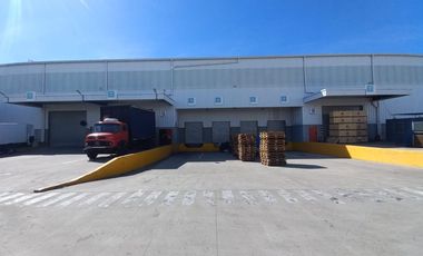Depósito en Garin