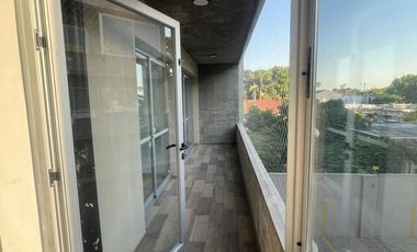 Departamento 3 ambientes con balcón en alquiler - Ezpeleta Este