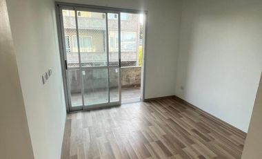 Departamento 3 ambientes con balcón en alquiler - Ezpeleta Este