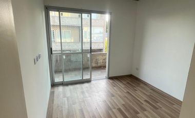 Departamento 3 ambientes con balcón en alquiler - Ezpeleta Este