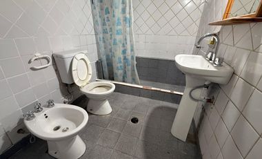 Casa en esquina - Semicéntrica