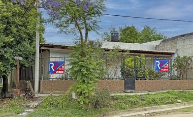 Casa en esquina - Semicéntrica