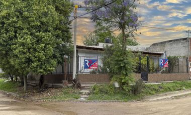 Casa en esquina - Semicéntrica