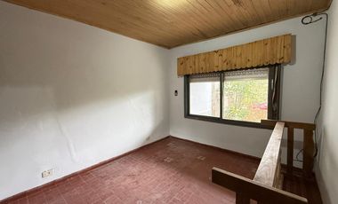 Casa en esquina - Semicéntrica