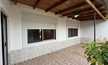 Casa en esquina - Semicéntrica