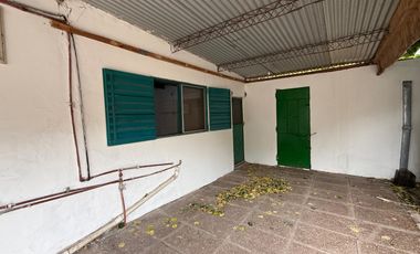 Casa en esquina - Semicéntrica