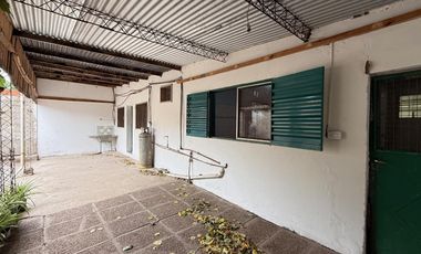 Casa en esquina - Semicéntrica
