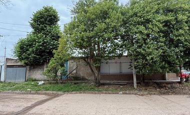 Casa en esquina - Semicéntrica