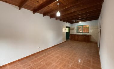 Casa en esquina - Semicéntrica