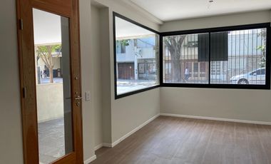 Local en venta,  al frente, República de la Sexta Rosario
