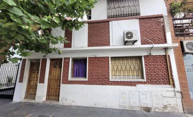 9 de Julio 256, Avellaneda ¡Departamento tipo casa de cinco ambientes!