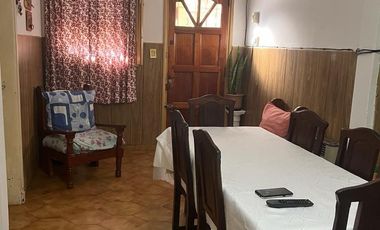 9 de Julio 256, Avellaneda ¡Departamento tipo casa de cinco ambientes!