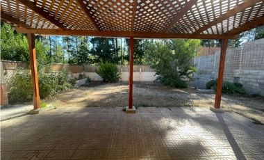 ARRIENDO CASA 3D 3B EN CLAROS DEL BOSQUE DE CURAUMA - VALPARAISO