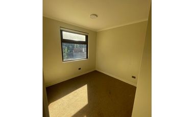 ARRIENDO CASA 3D 3B EN CLAROS DEL BOSQUE DE CURAUMA - VALPARAISO