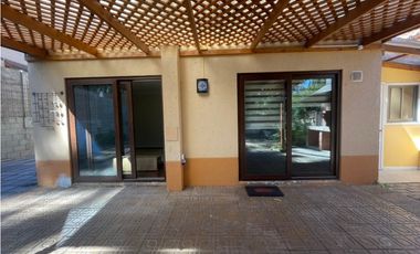 ARRIENDO CASA 3D 3B EN CLAROS DEL BOSQUE DE CURAUMA - VALPARAISO