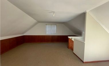 ARRIENDO CASA 3D 3B EN CLAROS DEL BOSQUE DE CURAUMA - VALPARAISO