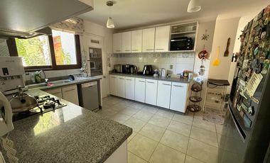 CASA VENTA SANTA ELENA CHICUREO    AMPLIO TERRENO