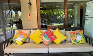 CASA VENTA  EN EXCLUSIVO CONDOMINIO  DE SANTA ELENA CHICUREO