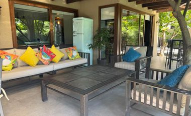 CASA VENTA  EN EXCLUSIVO CONDOMINIO  DE SANTA ELENA CHICUREO