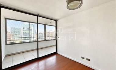 Departamento en Arriendo en AMPLIO Y LUMINOSO DEPTO DE 4D/3B/2E/1B, PARQUE ARAUCANO