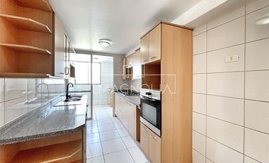 Departamento en Arriendo en AMPLIO Y LUMINOSO DEPTO DE 4D/3B/2E/1B, PARQUE ARAUCANO