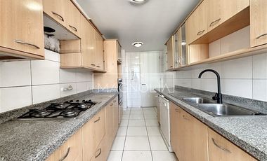 Departamento en Arriendo en AMPLIO Y LUMINOSO DEPTO DE 4D/3B/2E/1B, PARQUE ARAUCANO