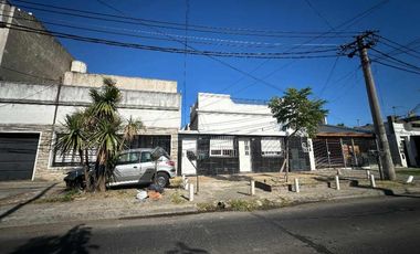 Departamento Tipo Casa en alquiler en Sarandi Este