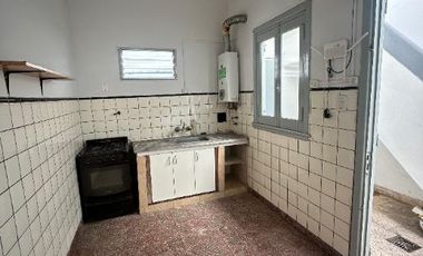 Departamento Tipo Casa en alquiler en Sarandi Este