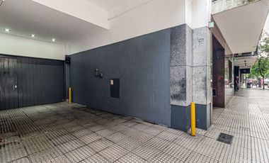 Alquiler cochera Recoleta con camara de seguridad