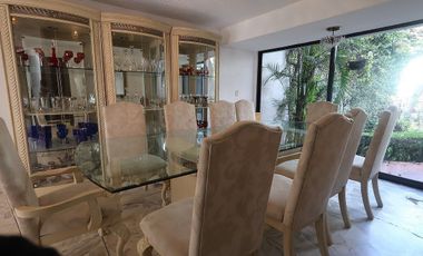 Extraordinaria casa en Venta, gran terreno - Paseos de Churubusco.