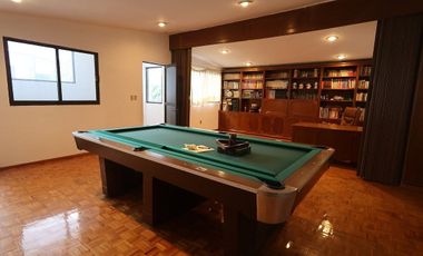 Extraordinaria casa en Venta, gran terreno - Paseos de Churubusco.
