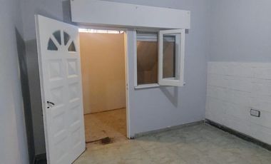 Casa en Wilde propiedad tres ph