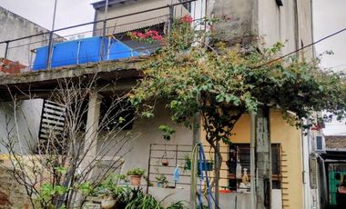 Casa en Wilde propiedad tres ph