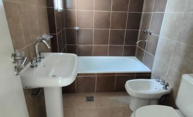 ALQUILER! Hermoso monoambiente en San Lorenzo al 700, Barrio Sur, con amenities