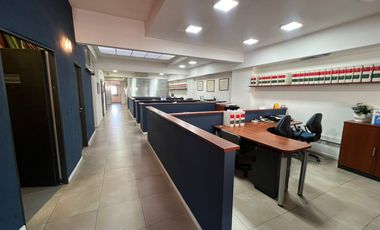 Inmueble comercial sobre Avenida principal Lanus Oeste