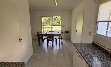 CASA EN ALQUILER ACACIAS BLANCAS