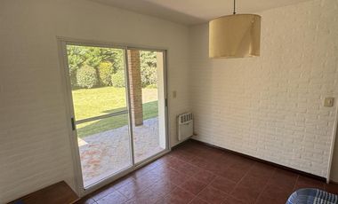 CASA EN ALQUILER ACACIAS BLANCAS