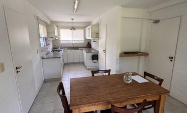CASA EN ALQUILER ACACIAS BLANCAS