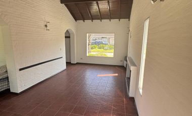 CASA EN ALQUILER ACACIAS BLANCAS