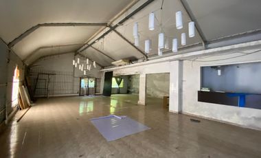 Casa en alquiler para fines comerciales