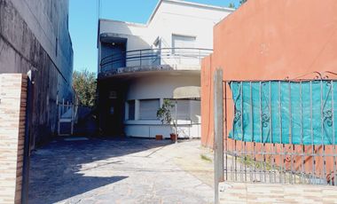 Casa en alquiler para fines comerciales