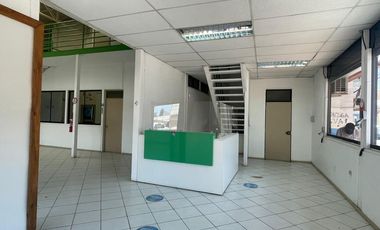 AMPLIA OFICINA SALA DE REUNIONES  ETC ZONA CENTRO