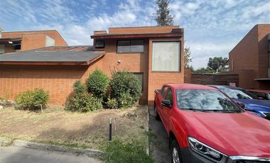 Casa en Venta en AV PEDRO FONTOVA 8026