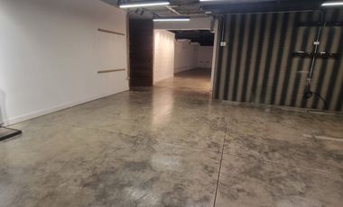 ARRIENDO COMERCIAL 200M2 CON ESTACIONAMIENTOS