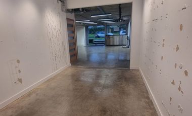 ARRIENDO COMERCIAL 200M2 CON ESTACIONAMIENTOS