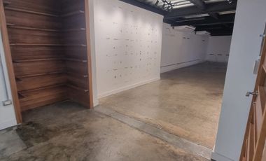 ARRIENDO COMERCIAL 200M2 CON ESTACIONAMIENTOS