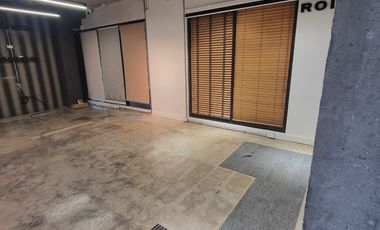 ARRIENDO COMERCIAL 200M2 CON ESTACIONAMIENTOS
