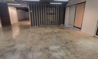 ARRIENDO COMERCIAL 200M2 CON ESTACIONAMIENTOS