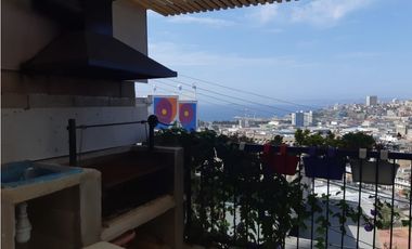 Arriendo loft amoblado a pocas cuadras de Avda. Francia, Cerro Monjas